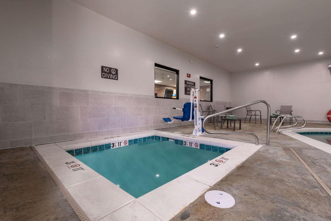 MainStay Suites Colorado Springs East - Medical Center Area Exterior foto